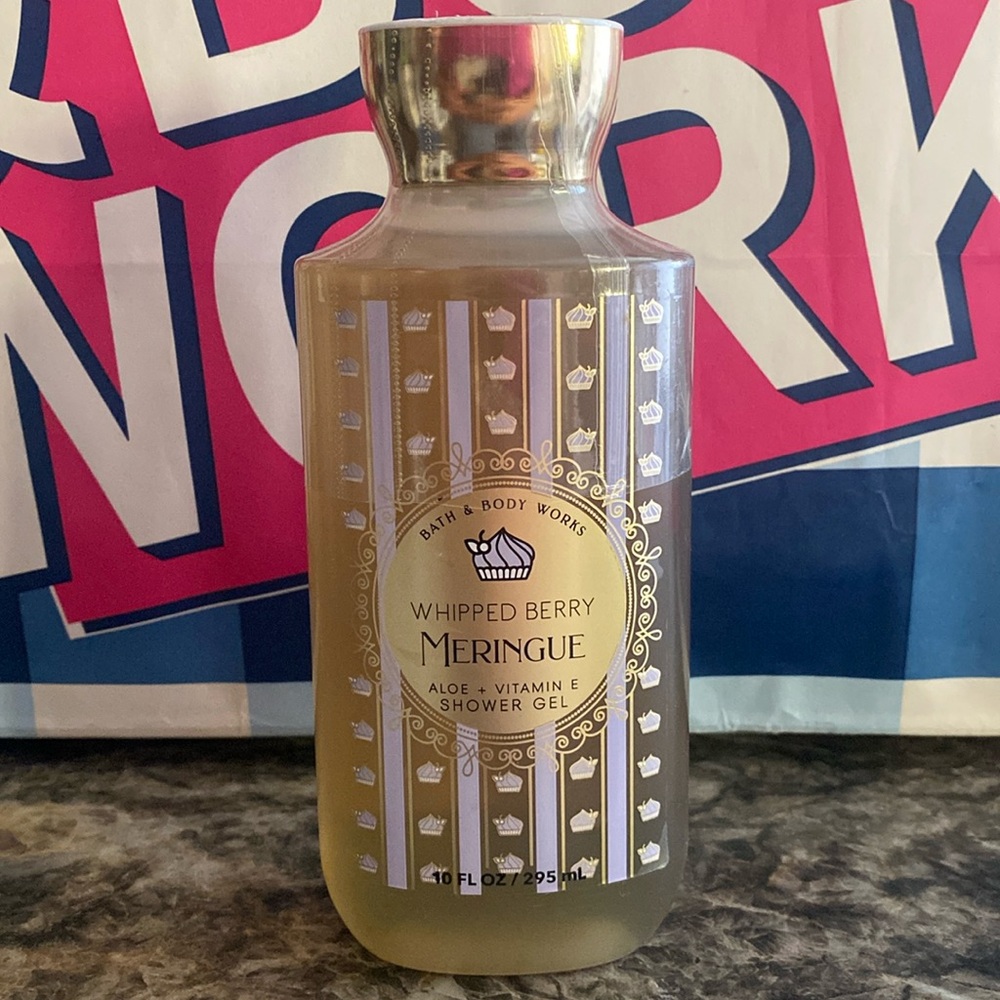 Bath & Body Works Whipped berry Meringue